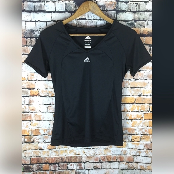 adidas Tops - ADIDAS CLIMA365 WORKOUT V-NECK TOP